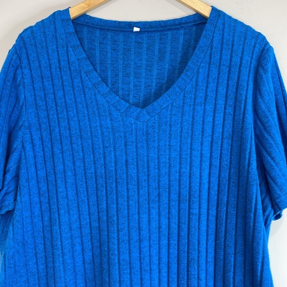 Amazon Blue Ribbed V-Neck Lightweight Sweater Short Sleeve Stretch Plus Size 2XL - Picture 3 of 11